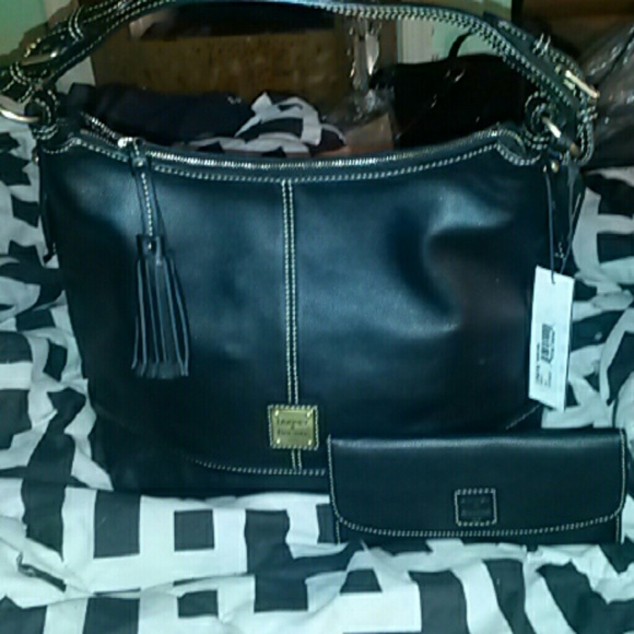 Dooney & Burke black leather bag & wallet set - Picture 1 of 5